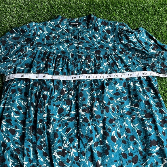 WHO WHAT WHERE Blouse size large - Picture 3 of 7